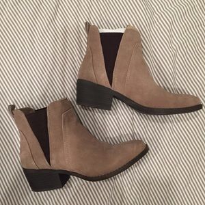 White Mountain Hale Bootie in Taupe Suede